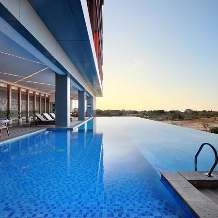 Harper Kupang By Aston Hotel Kültér fotó